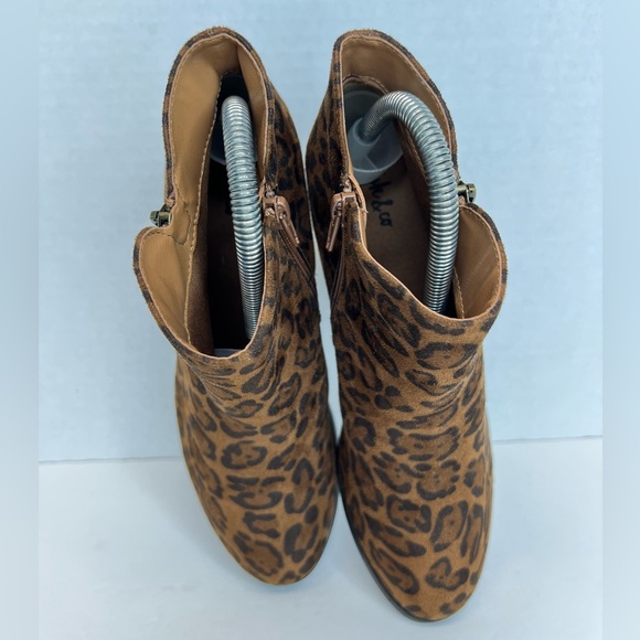 STYLE & Co. Womens Brown Leopard Print Side Zip Masrinaa Booties 7M XLNT Cond. - Picture 9 of 14